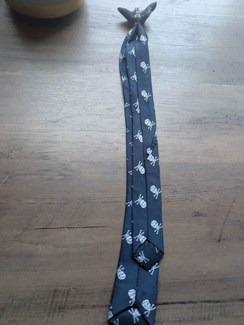 Skull And Crossbones Boys Tie